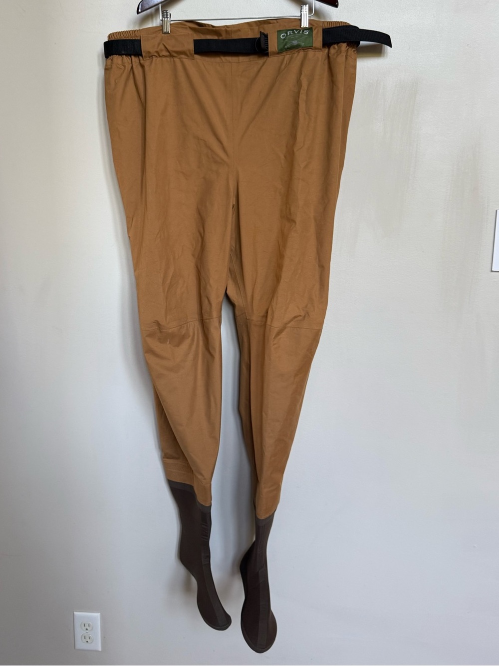 Orvis Men’s Tan Chest Waders with Integrated Boots